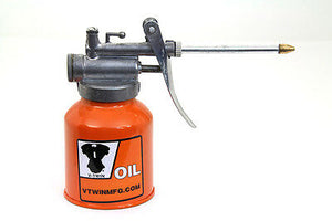 SQUIRT OIL CAN, METAL, holds a capacity of 250cc