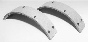 Rear brake shoe linings with rivets